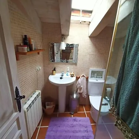 Casita De Ensueno, En La Sierra De * Segowia